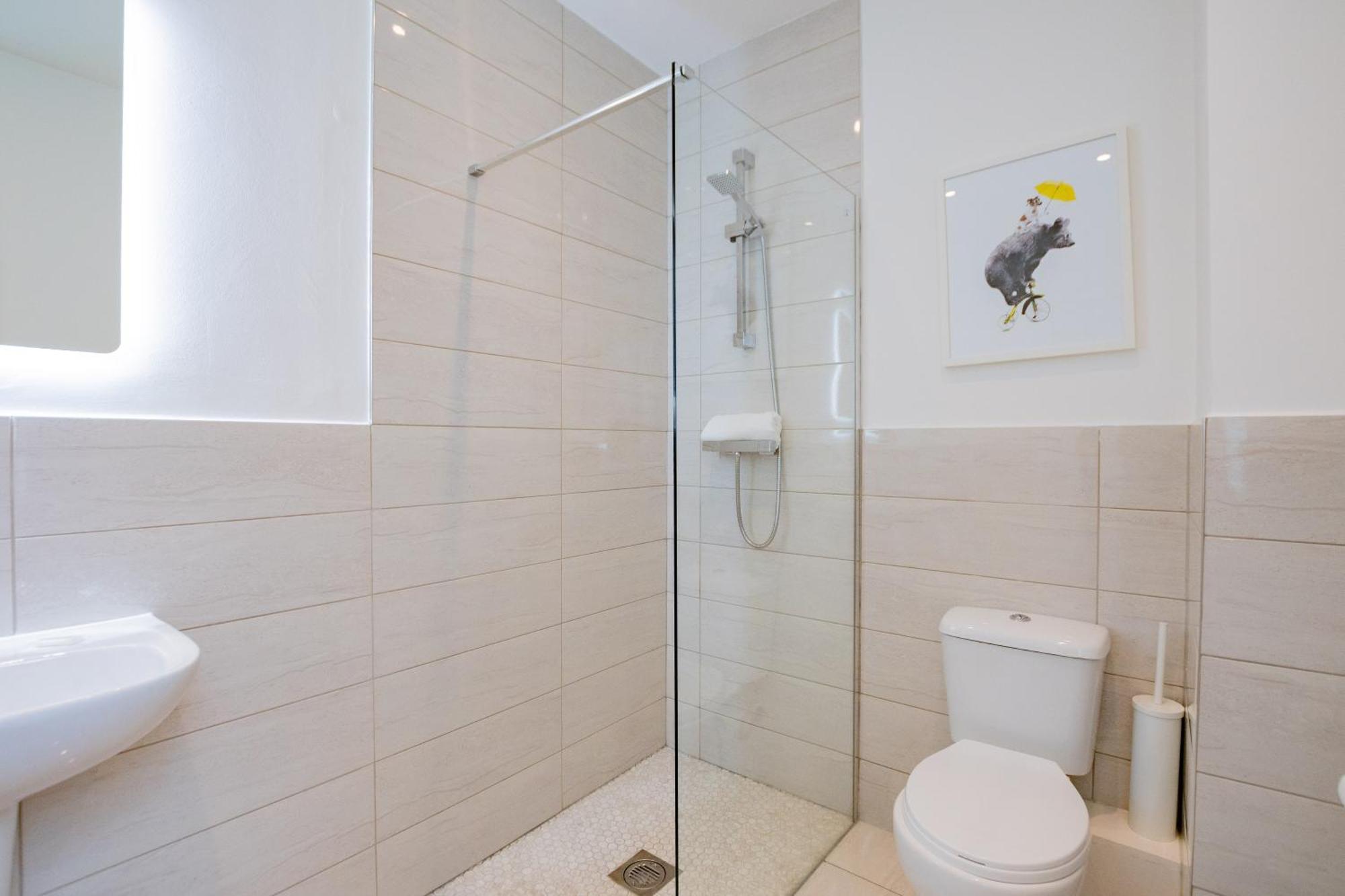 The Large Group House -Sleeps 21 Villa Дъблин Екстериор снимка