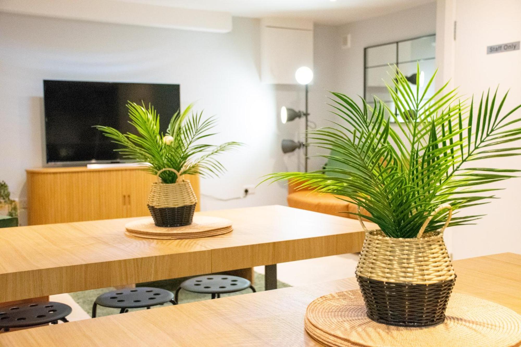 The Large Group House -Sleeps 21 Villa Дъблин Екстериор снимка